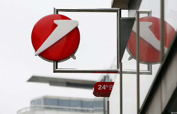 Bank Austria Mutter Unicredit Setzt Aktie Vom Borsenhandel Aus