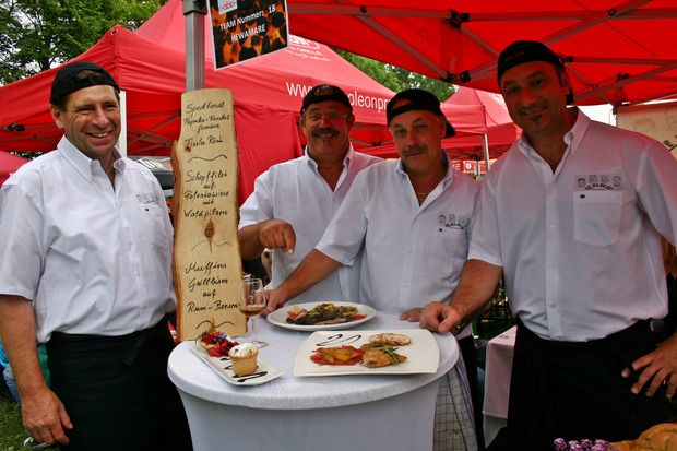 Bei der Freizeit-Grillmeisterschaft mischten Walter Pramsoler und sein Team Hewamare mit. In der Kategorie Geflügel holten sie sich die Bronzemedaille.