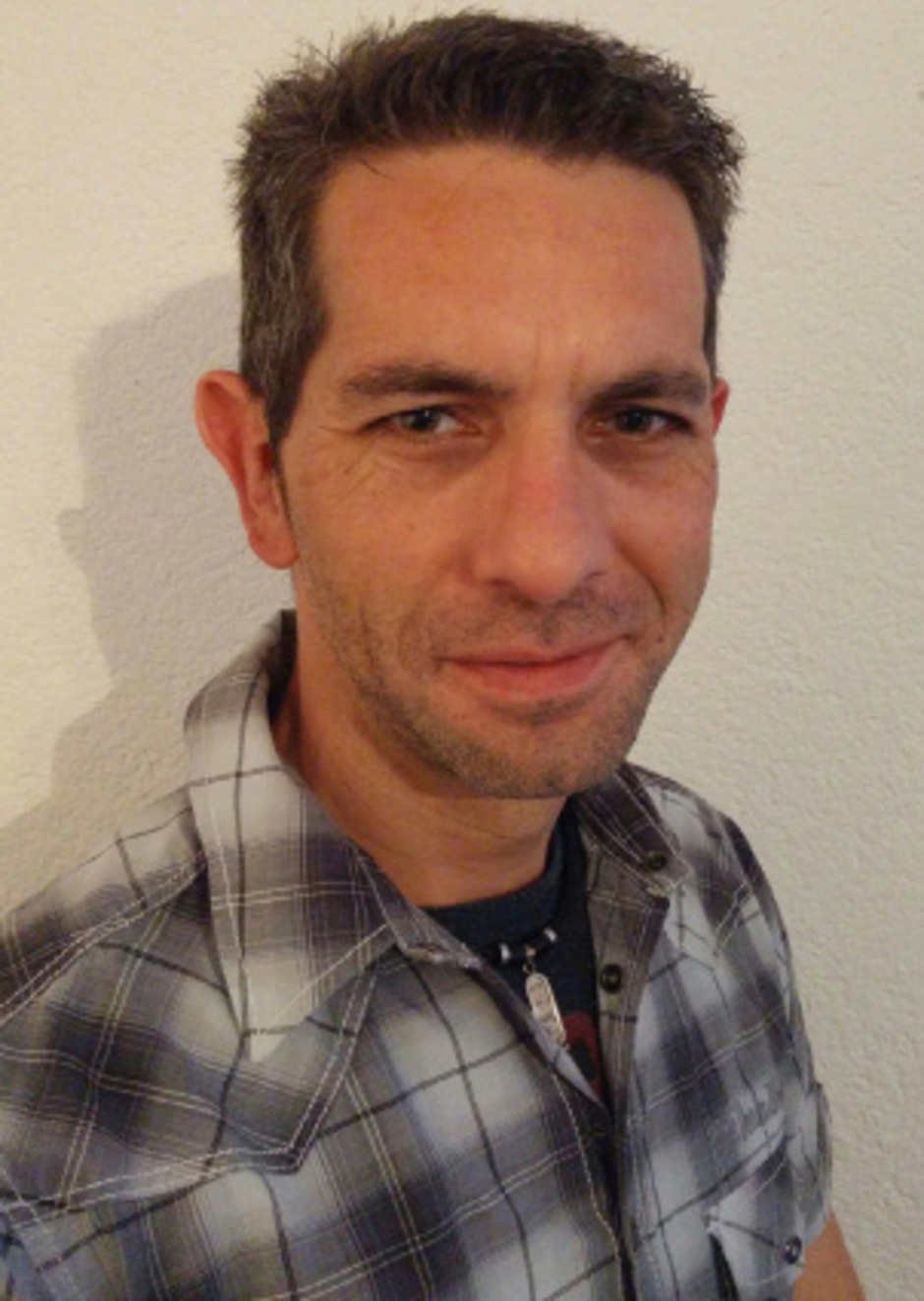 Hierzulande dürfen Homosexuelle Stief- und Fremdkinder adoptieren, aber nicht heiraten. Ändert sich das nicht, steht Österreich demnächst in Europa mit diesem Widerspruch alleine da.<span class="TS_Fotohinweis">Foto: dpa</span>