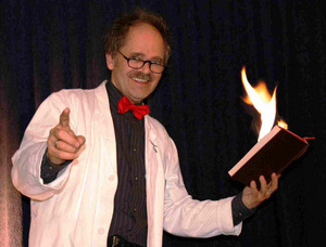 „Prof. Habakuk“ ist morgen mit seiner Show in Innsbruck (siehe unten).