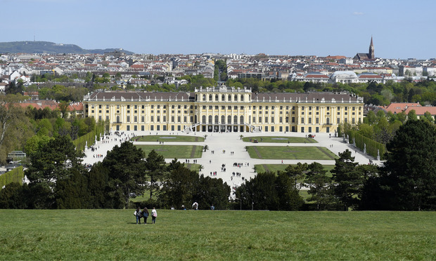 Schloss und Gärten von Schönbrunn (1996)