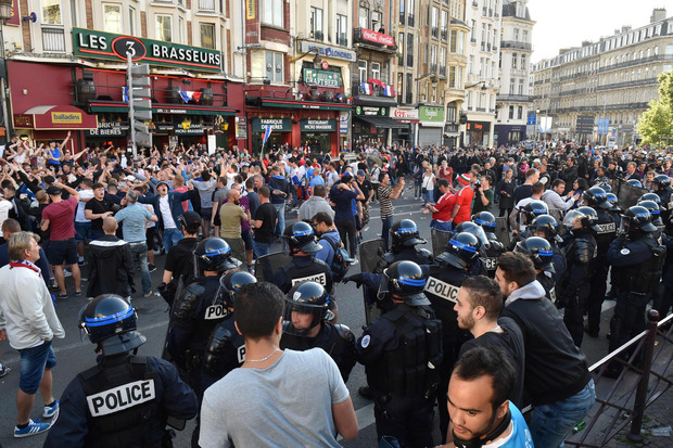 Ein Großaufgebot der Polizei musste in Lille ausrücken.