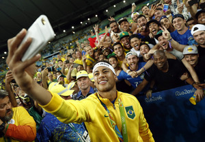 Das obligatorische Selfie mit den Fans durfte freilich auch nicht fehlen.