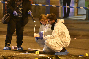 Spurensicherung an dem Ort, wo der mutmaßliche Attentäter von Berlin von Polizisten erschossen wurde.