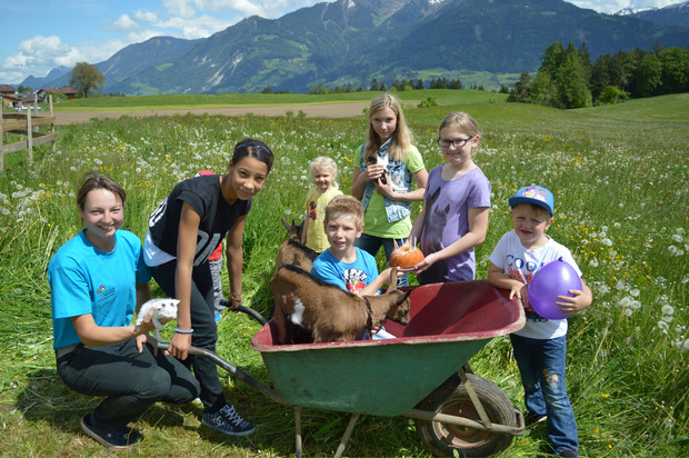 Die Landwirtschaftskammer organisiert tirolweit Kindergeburtstage auf dem Bauernhof. <a target="_blank" href="http://www.schuleambauernhof.at">www.schuleambauernhof.at</a>