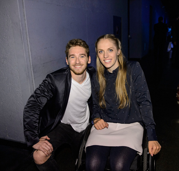 Österreichs Song-Contest-Beitrag Nathan Trent unterhielt die Zuschauer – darunter Ex-Leichtathletin Kira Grünberg.