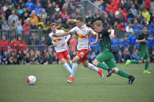 Im U15-Turnier hatte Red Bull Salzburg im Duell mit Augsburg die Nase vorne.