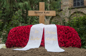 Kohl ist am 16. Juni verstorben.