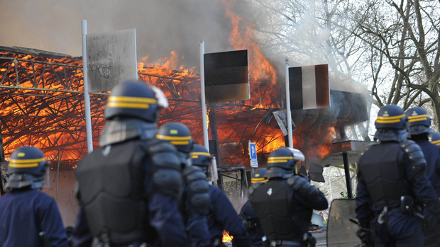 Bei Demonstrationen gegen den NATO-Gipfel in Straßburg im Jahr 2009 wurden mehrere Häuser von Autonomen in Brand gesteckt.