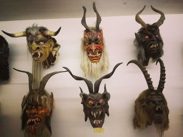 Das Krampusmuseum Kitzbühel widmet sich einem gruseligen regionalen Brauch.