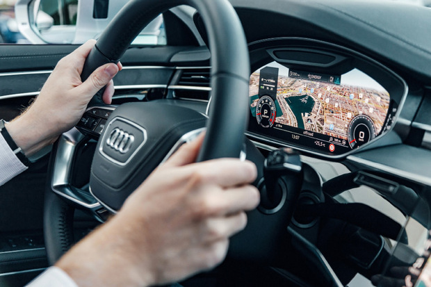 Wie schon in anderen Audi-Baureihen kommt auch im A8 ein volldigitales Instrumentarium zum Einsatz.