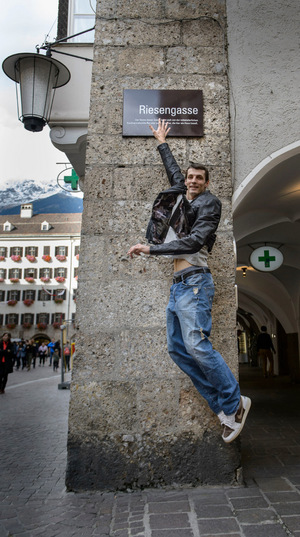 Ein Riese in der Tiroler Basketball-Szene: Mit seinen 2,05 Metern greift Benjamin Ortner in Innsbruck nach Höherem.