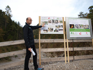 Oberland-Chef Hubert Agerer beschreibt das Projekt.