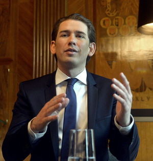 „Ja, wir sparen massiv im Bereich des Asylwesens“, sagt Kanzler Kurz. „Dafür wurden wir unter anderem gewählt.“