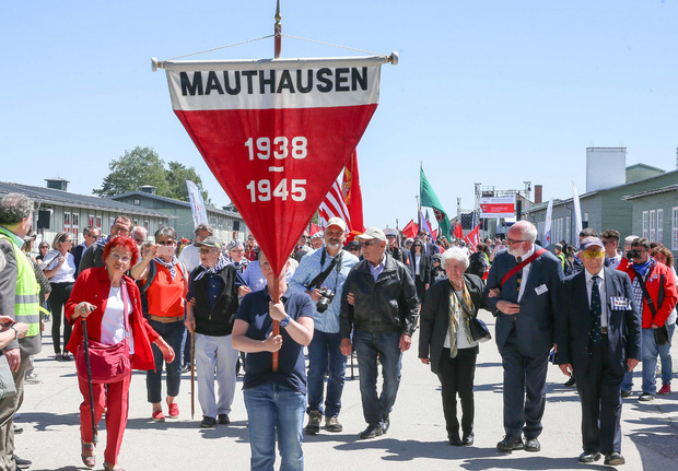 n der Gedenkstätte Mauthausen wird der Befreiung des Konzentrationslagers und seiner 49 Außenlager zu Kriegsende gedacht.