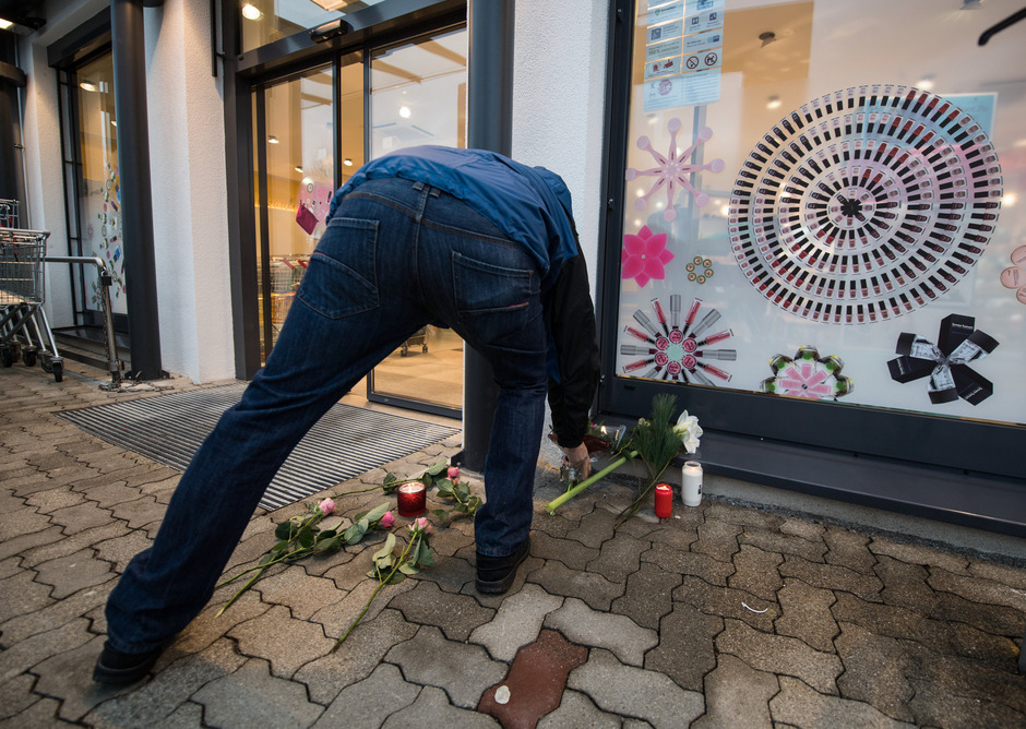 Ich bin 18 mädchen und aus einem 15-jährigen