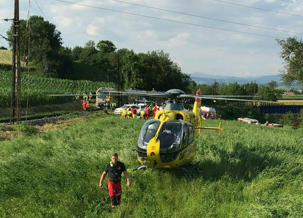 Auch Rettungshubschrauber standen im Einsatz.