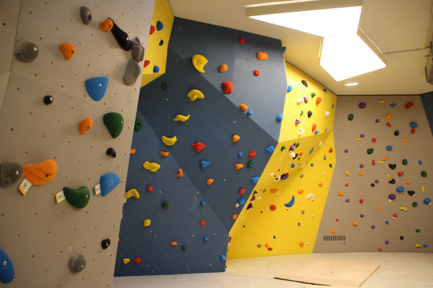 Die Boulder-Halle und das moderne Fitness-Studio sind schon ab heute geöffnet.
