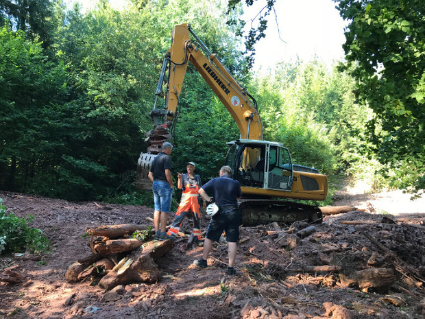 In Wörgl trat der Stögerbach über die Ufer.