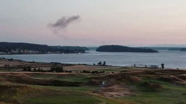 Anderthalb Stunden nach dem Kapern der Maschine stürzte sie auf einer spärlich besiedelten Insel ab. Der Absturz löste einen Waldbrand aus, verletzt wurde nach Behördenangaben niemand auf der Insel.