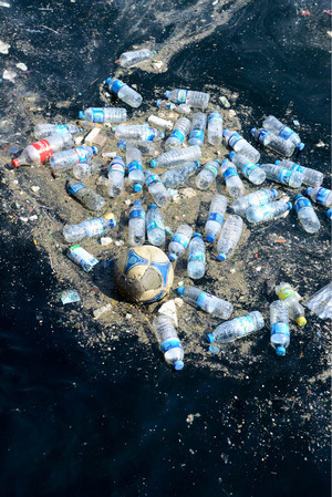 Der Plastikmüll sammelt sich im „Great Pacific Garbage Patch“ zu Haufen an.