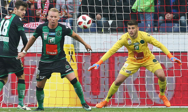 Hidajet Hankic machte bei seinem Bundesliga-Debüt im Wacker-Kasten eine gute Figur.