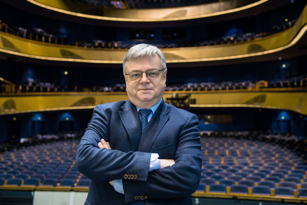 Bernd Loebe wird neuer künstlerischer Leiter der Festspiele Erl.