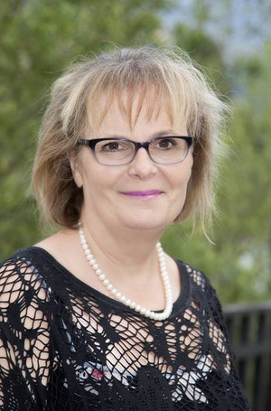 „Kinder trauern anders: Erwachsene haben einen Trauerfluss, Kinder springen in Trauerpfützen", sagt Gertrud Larcher
(Trauerbegleiterin).