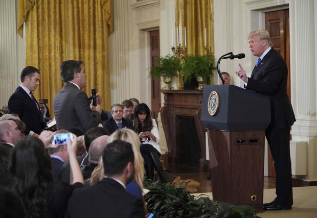 Es ist nicht das erste heftige Wortgefecht, das sich Trump mit dem Reporter Jim Acosta liefert.