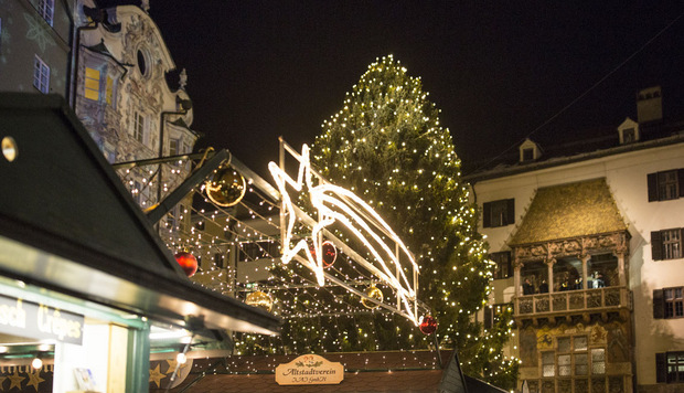 Christkindlmarkt in der Innsbrucker Altstadt.