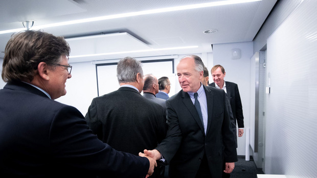 PRO-GE-Chef Rainer Wimmer (l.) und Veit Schmid-Schmidsfelden, Verhandler auf Arbeitgeberseite.