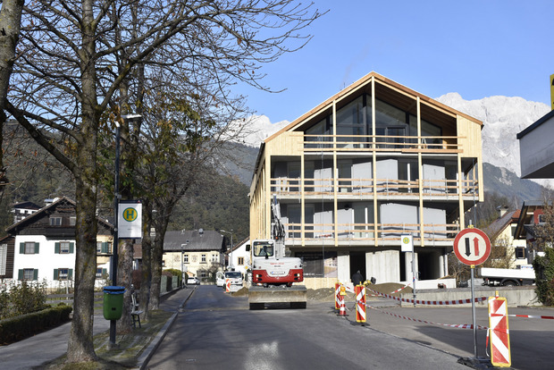Im neuen Gebäude im Dorfzentrum soll ein Nahversorger entstehen.