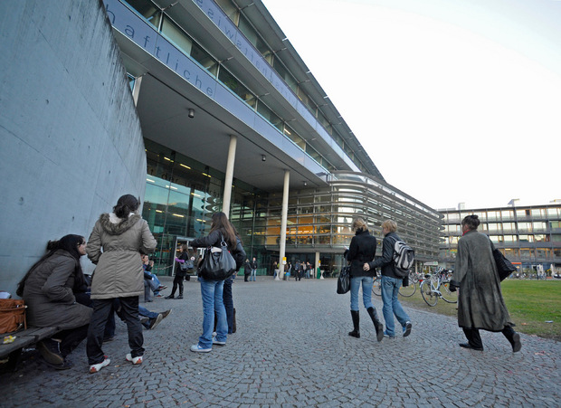 Den Einzug der Universität ins Zentrum und damit die Belebung eines vormals blinden Flecks habe der SoWi-Bau gebracht.