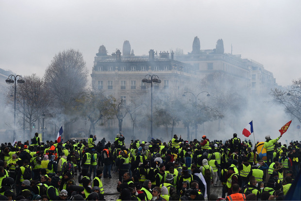 Die Bewegung der "Gelbwesten" setzte ihre Proteste gegen die Politik von Staatschef Macron fort.