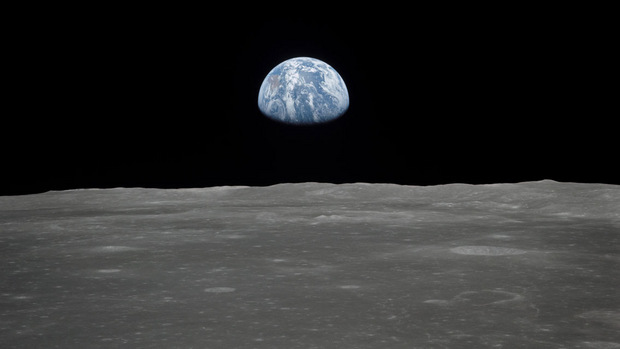 Die Erde geht am Horizont des Monds auf: Dieses historische Foto entstand 1969 während der Mission "Apollo 11".