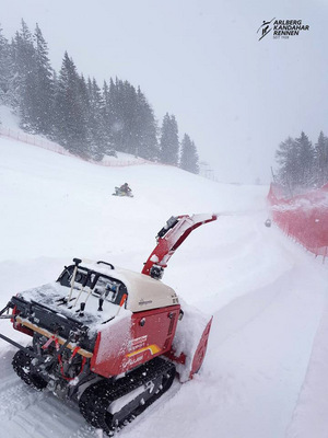 Auf die Veranstalter in St. Anton wartet bis zum Wochenende jede Menge Arbeit. Samstag soll dort eine Abfahrt, am Sonntag ein Super-G stattfinden.