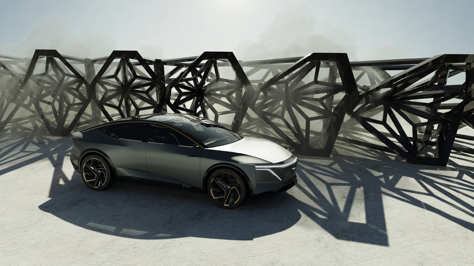 Mit dem 4,85 Meter langen IMs Concept Car ist Nissan auf der NAIAS vertreten.