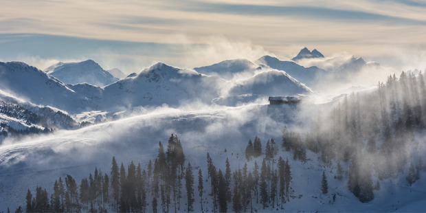Das ruhigere Kitzbühel, im Hintergrund ist der Großglockner zu erkennen.