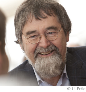 Werner Bätzing war Kulturgeograph an der Uni Erlangen-Nürnberg. Aktueller Bildband „Die Alpen. Das Verschwinden einer Kulturlandschaft“.