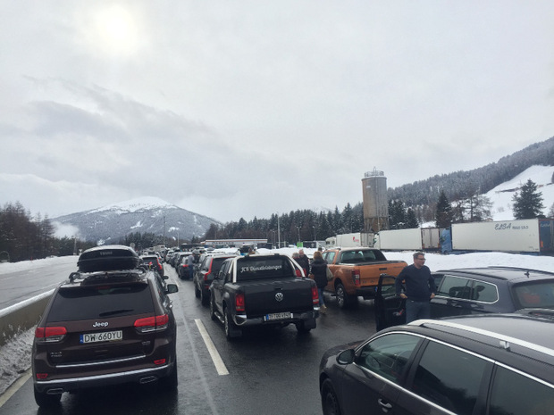 Der Stau zog sich am Ende auf eine Länge von 25 km.