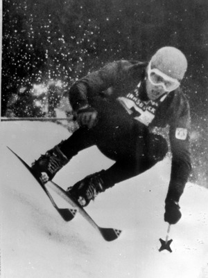 Am 30. Jänner 1964 raste Egon Zimmermann mit Startnummer 7 zu olympischem Abfahrtsgold auf dem Patscherkofel.