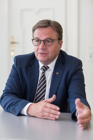 Landeshauptmann Günther Platter: "Dann muss erst recht die Gesundheit der Tiroler über den freien Warenverkehr gestellt werden."
