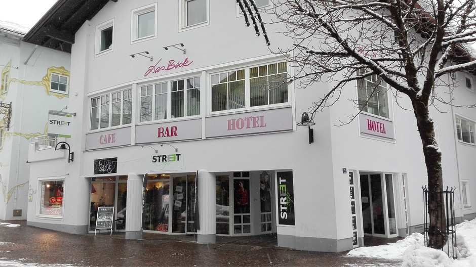 Das Beck ist verkauft. Nach den Renovierungsarbeiten im Hotel und Café wird das Haus am 1. März von bekannten Gesichtern, aber unter neuem Namen wieder eröffnet.