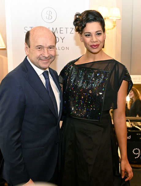 Operndirektor Dominique Meyer und Solotänzerin Rebecca Horner.