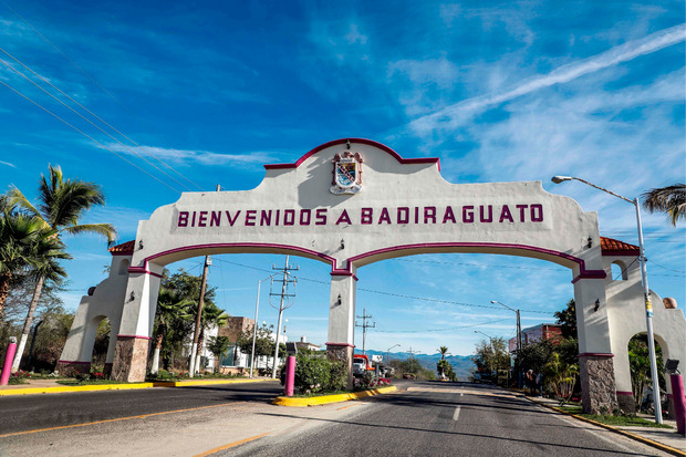 Das Tor zur Stadt Badiraguato in Sinaloa.