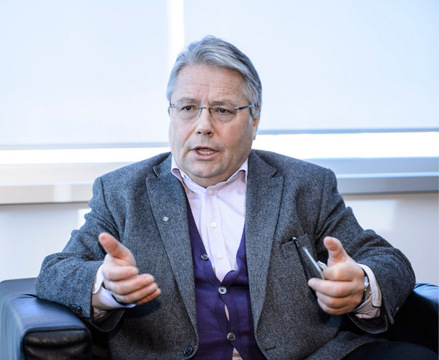 "Liebe Freunde und Feinde - geschätzte Investigativ-ÖAV-Mitarbeiter! Warum die Aufregung?" NR Franz Hörl, VP (Wirtschaftsbundchef)