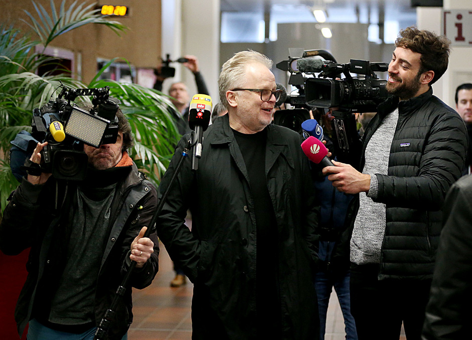 Herbert Grönemeyer (Mi.), trat im Kölner Landesgericht als Zeuge aus. Der Sänger tritt als Zeuge auf. 