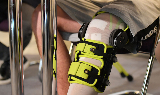 Das lädierte Knie von Marco Schwarz.