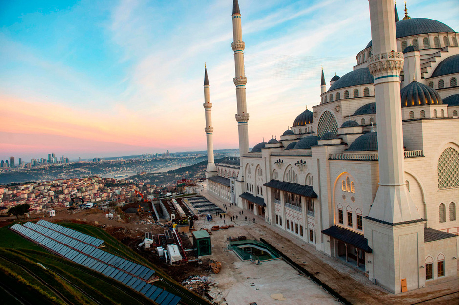 Großmoschee für mehr als 60.000 Gläubige in Istanbul Tiroler Tageszeitung Online