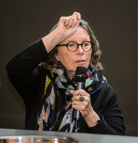 „Sich nur auf die Familie zu konzentrieren, war vielleicht noch um 1900 lebensfüllend, als die Lebenserwartung unter 40 Jahren war.“
Renée Schroeder
(Forscherin)